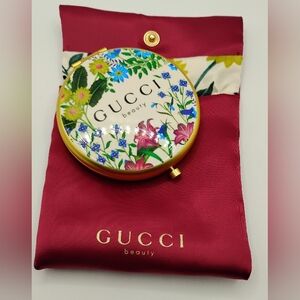 Gucci Floral Beauty Compact with Gold Trim And Silk Red Carrier Bag Brand New